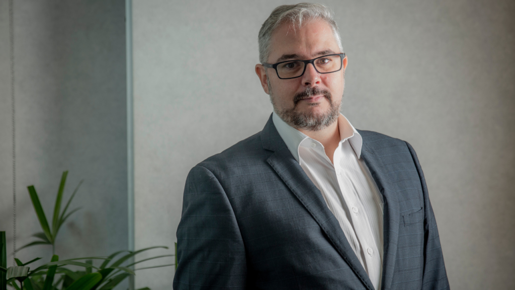 A TI Híbrida como política de estado